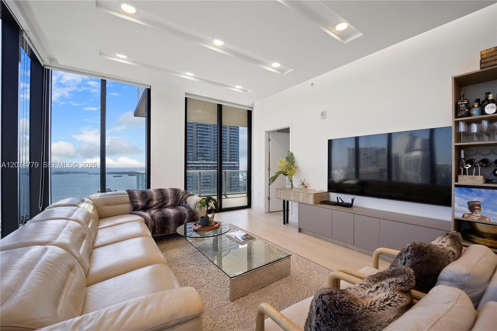 1010 Brickell Ave # 4701, Miami, FL 33131 — zdjęcie 4