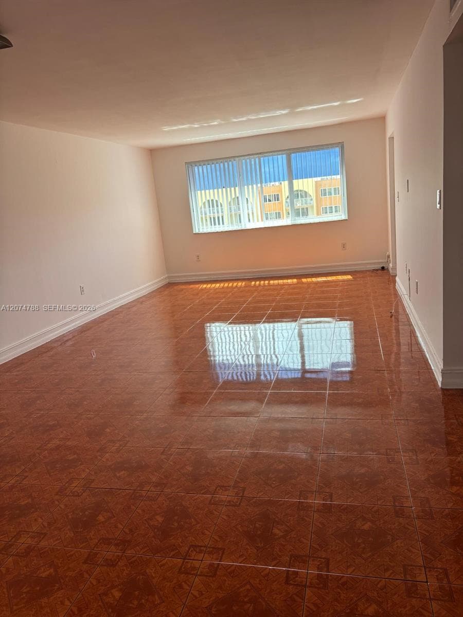 6990 NW 186th St # 4-515, Hialeah, FL 33015 — zdjęcie 5