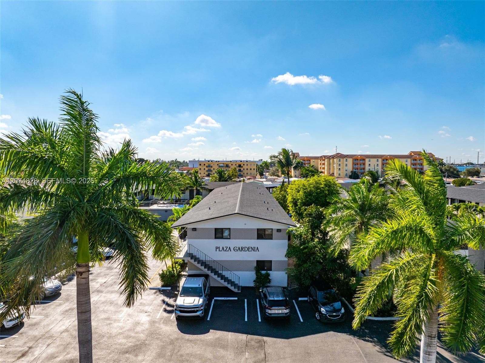 1345 W 28th St # 12, Hialeah, FL 33010 — zdjęcie 2