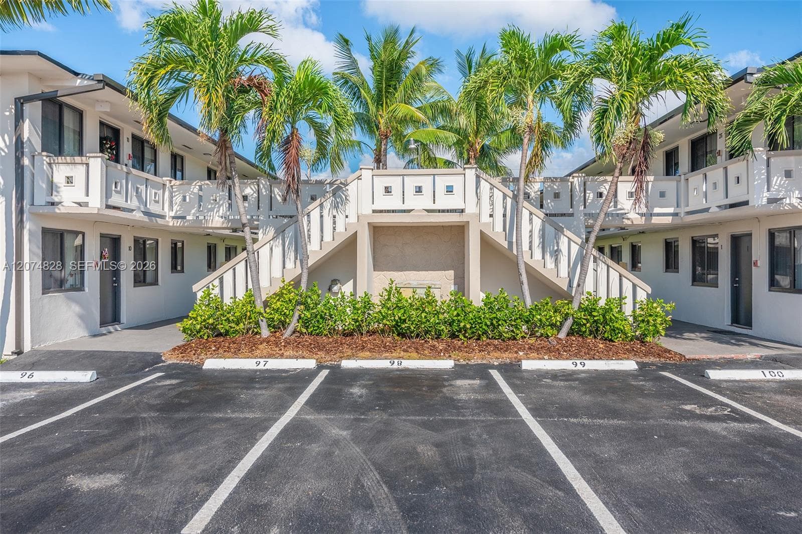1345 W 28th St # 12, Hialeah, FL 33010 — zdjęcie 4