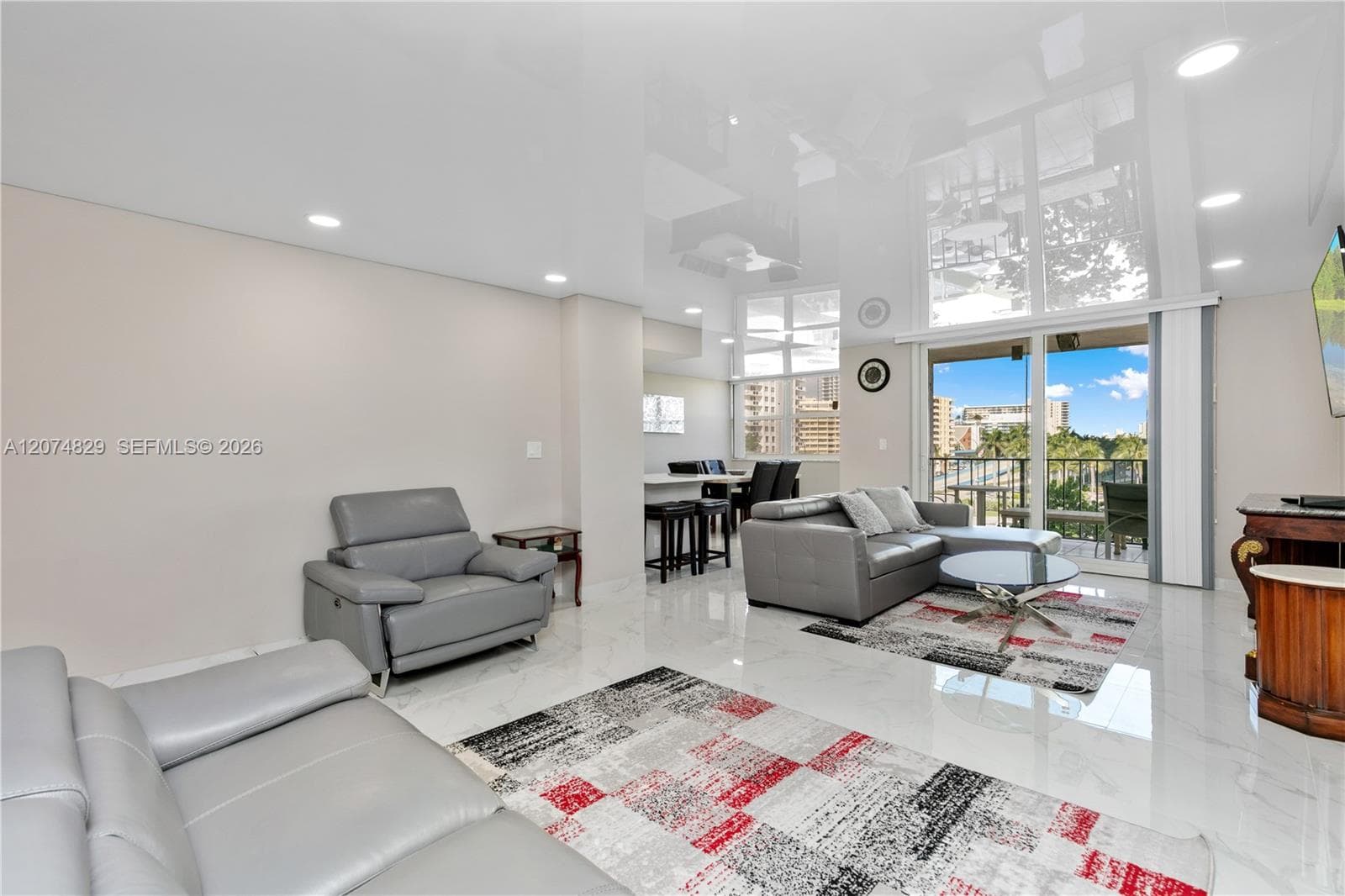 1880 S Ocean Dr # 406, Hallandale Beach, FL 33009