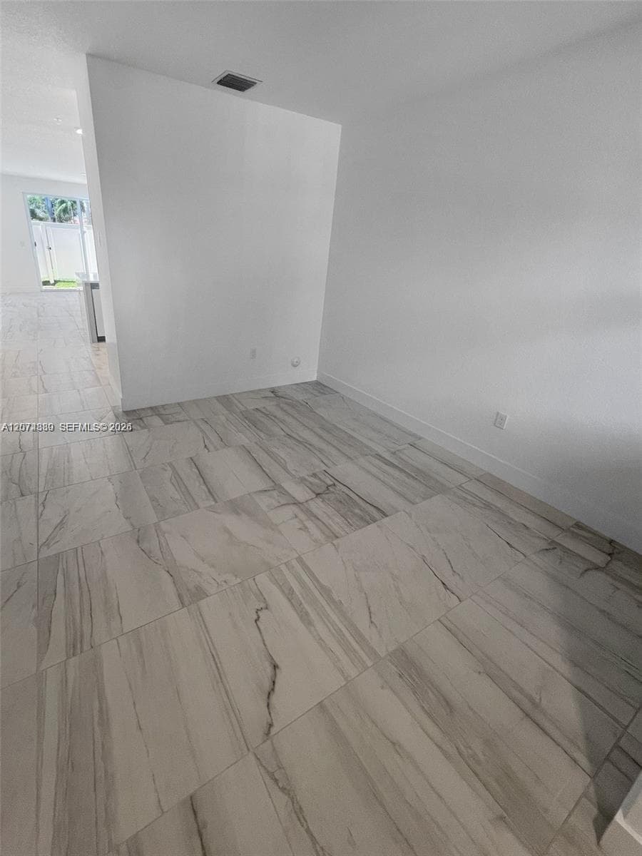 17025 SW 1st Street, Pembroke Pines, FL 33027 — zdjęcie 2