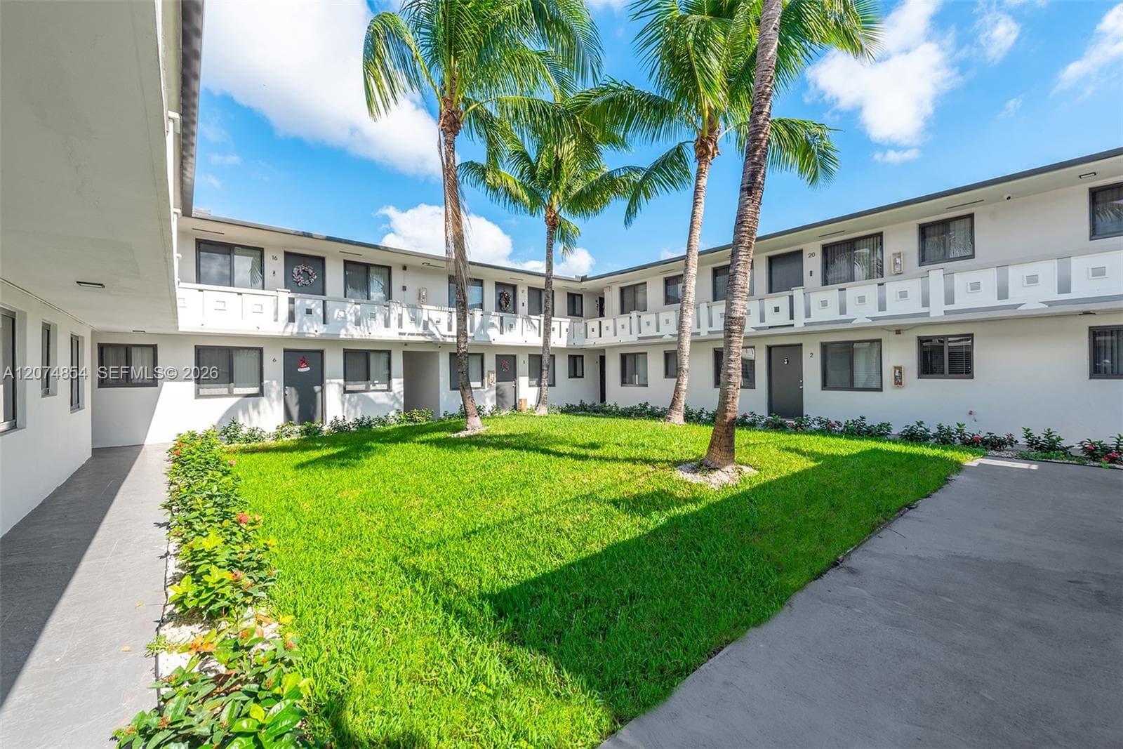 1345 W 28th St # 17, Hialeah, FL 33010 — zdjęcie 4