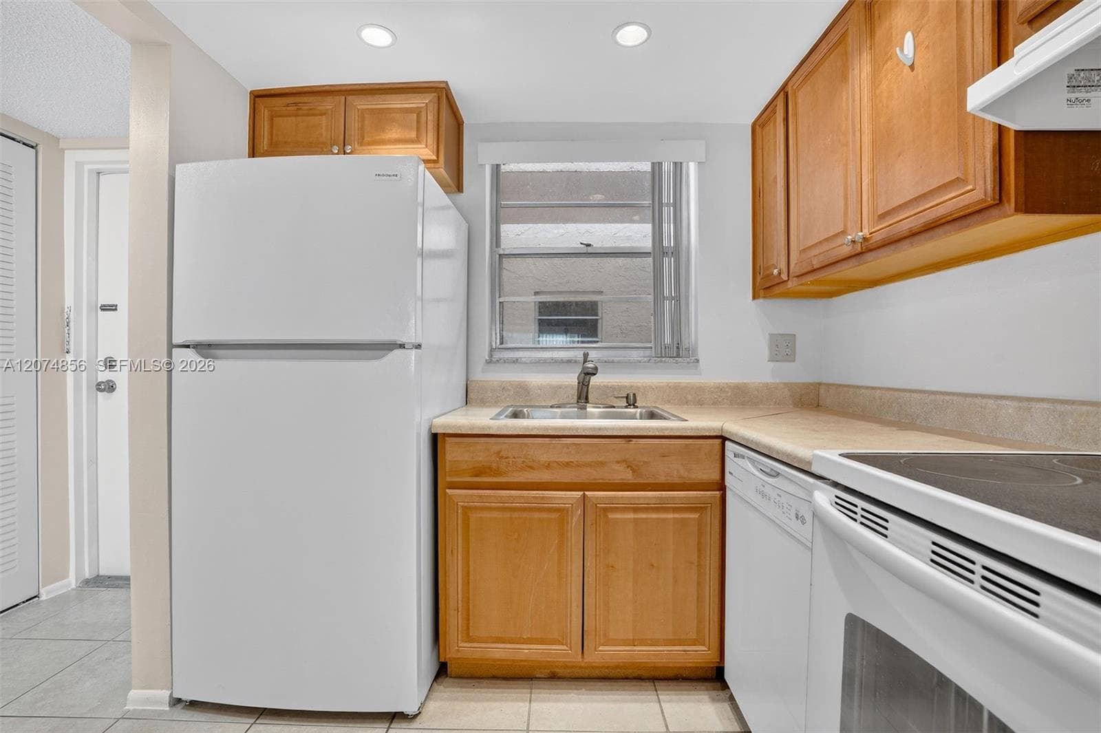 7500 NW 30th Pl # 222, Sunrise, FL 33313 — zdjęcie 3