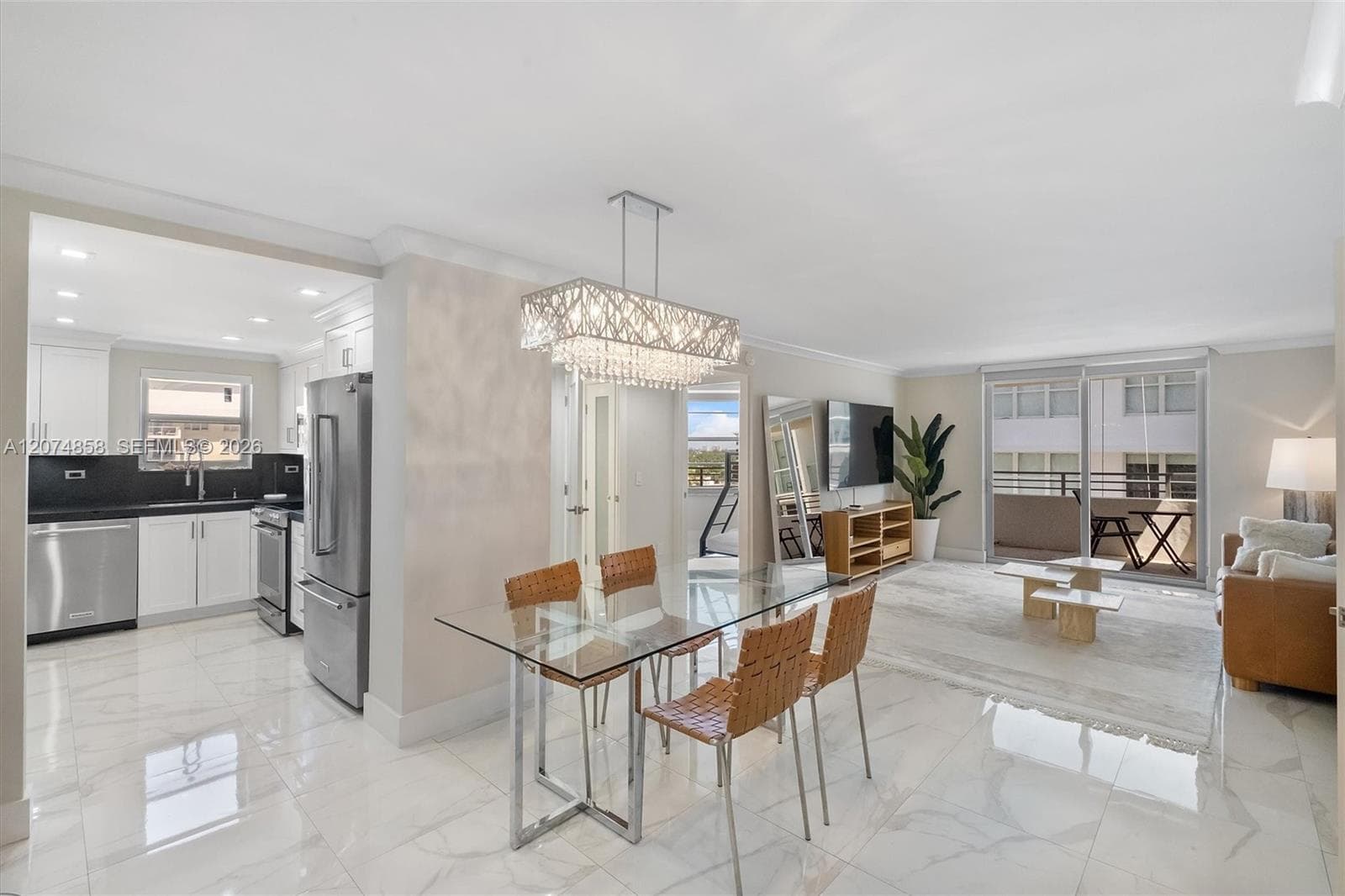 5555 Collins Ave # 16B, Miami Beach, FL 33140 — zdjęcie 5