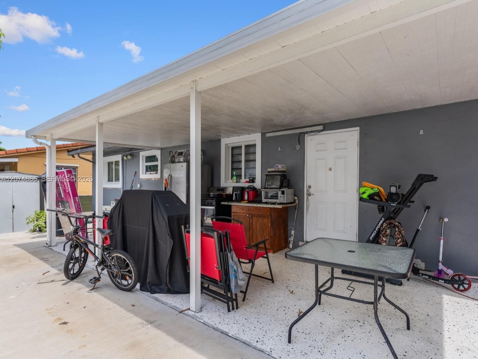 740 NW 32nd Ct, Miami, FL 33125 — zdjęcie 4