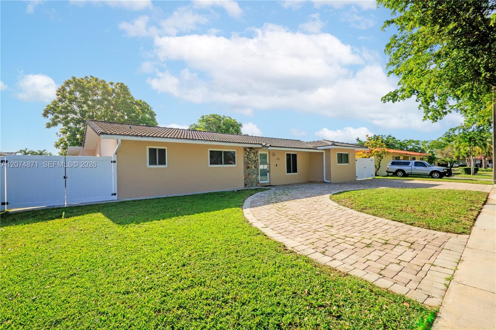 225 SW 102nd Pl, Sweetwater, FL 33174 — zdjęcie 4