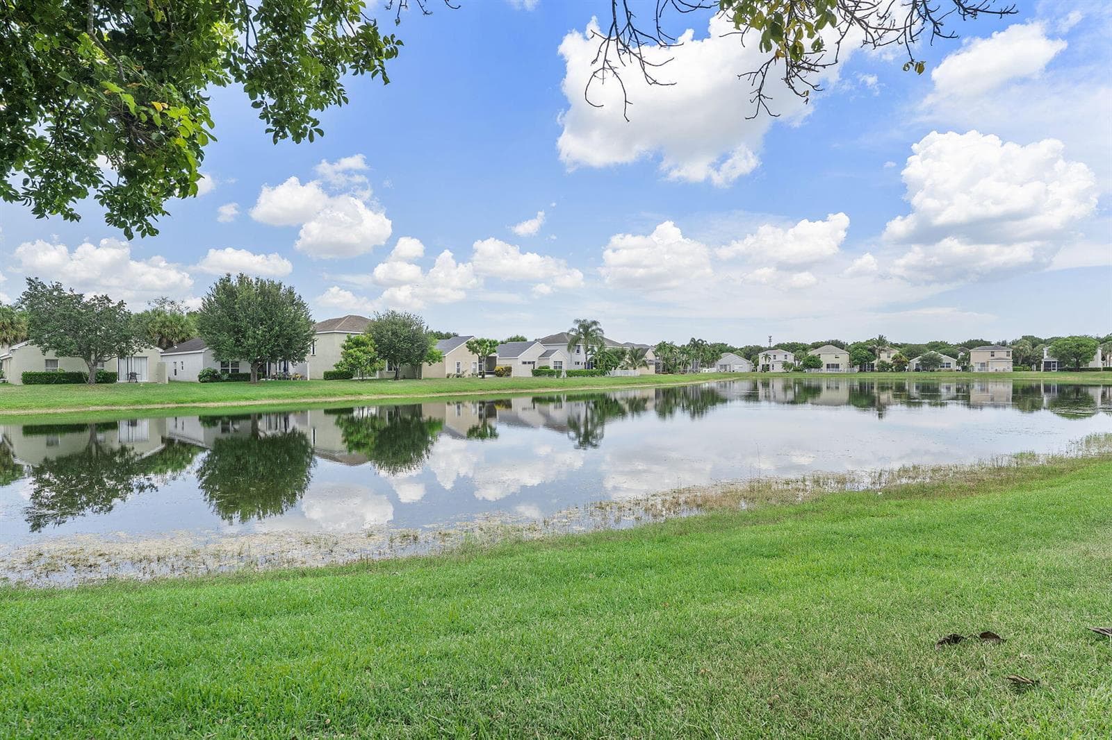 120 HAMILTON Terrace, Royal Palm Beach, FL 33414 — zdjęcie 2