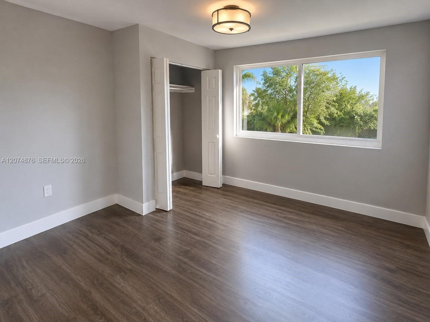 586 NW 48th St # 1, Miami, FL 33127 — zdjęcie 2