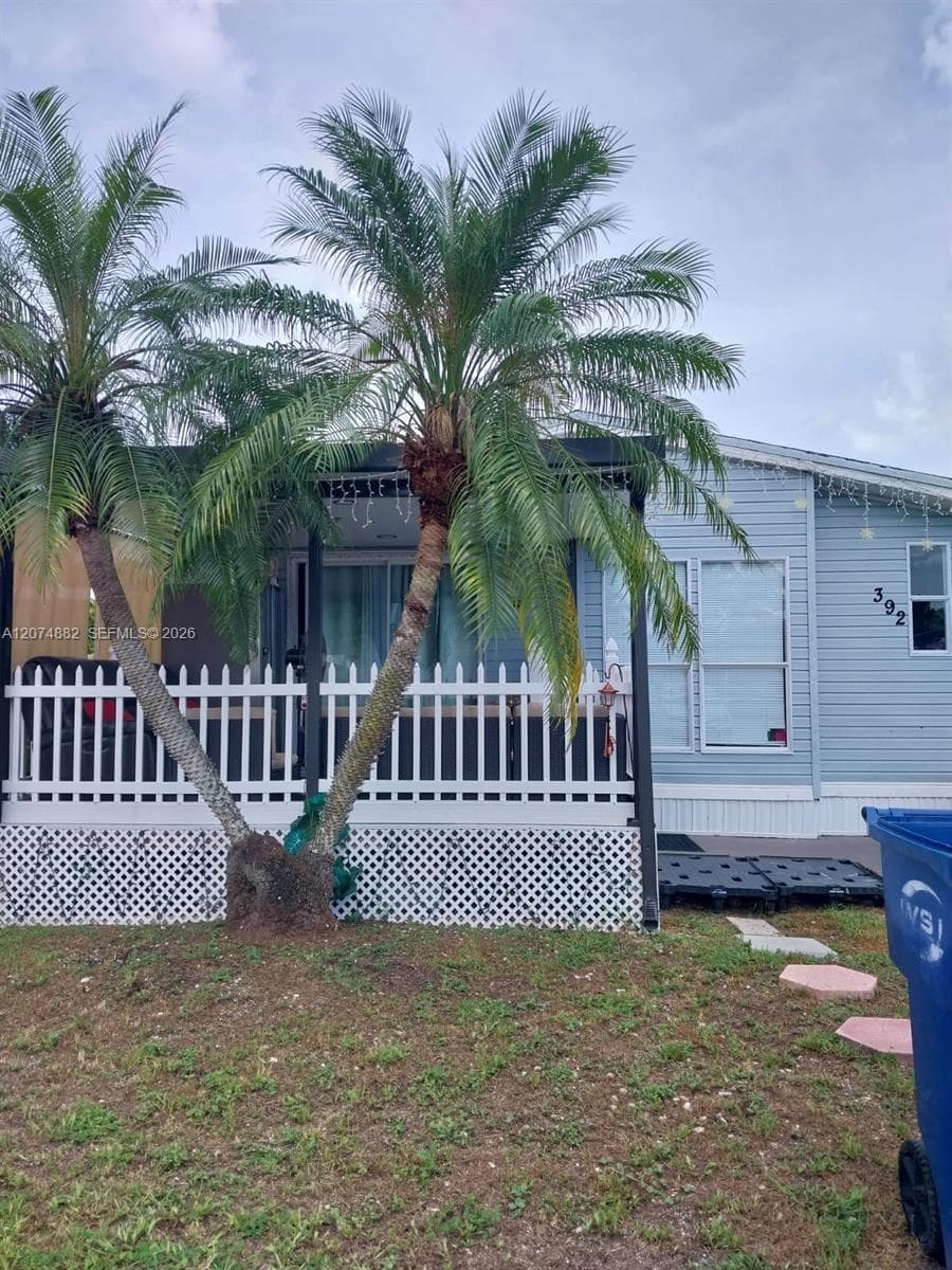 19800 SW 180th Ave lot#392, Miami, FL 33187