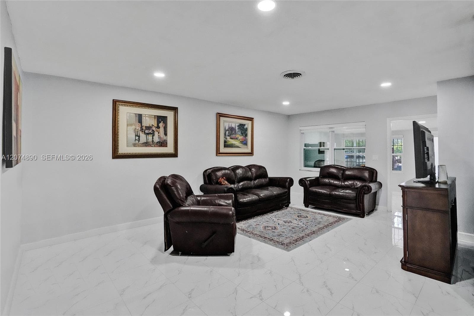 903 W 77th St, Hialeah, FL 33014 — zdjęcie 5