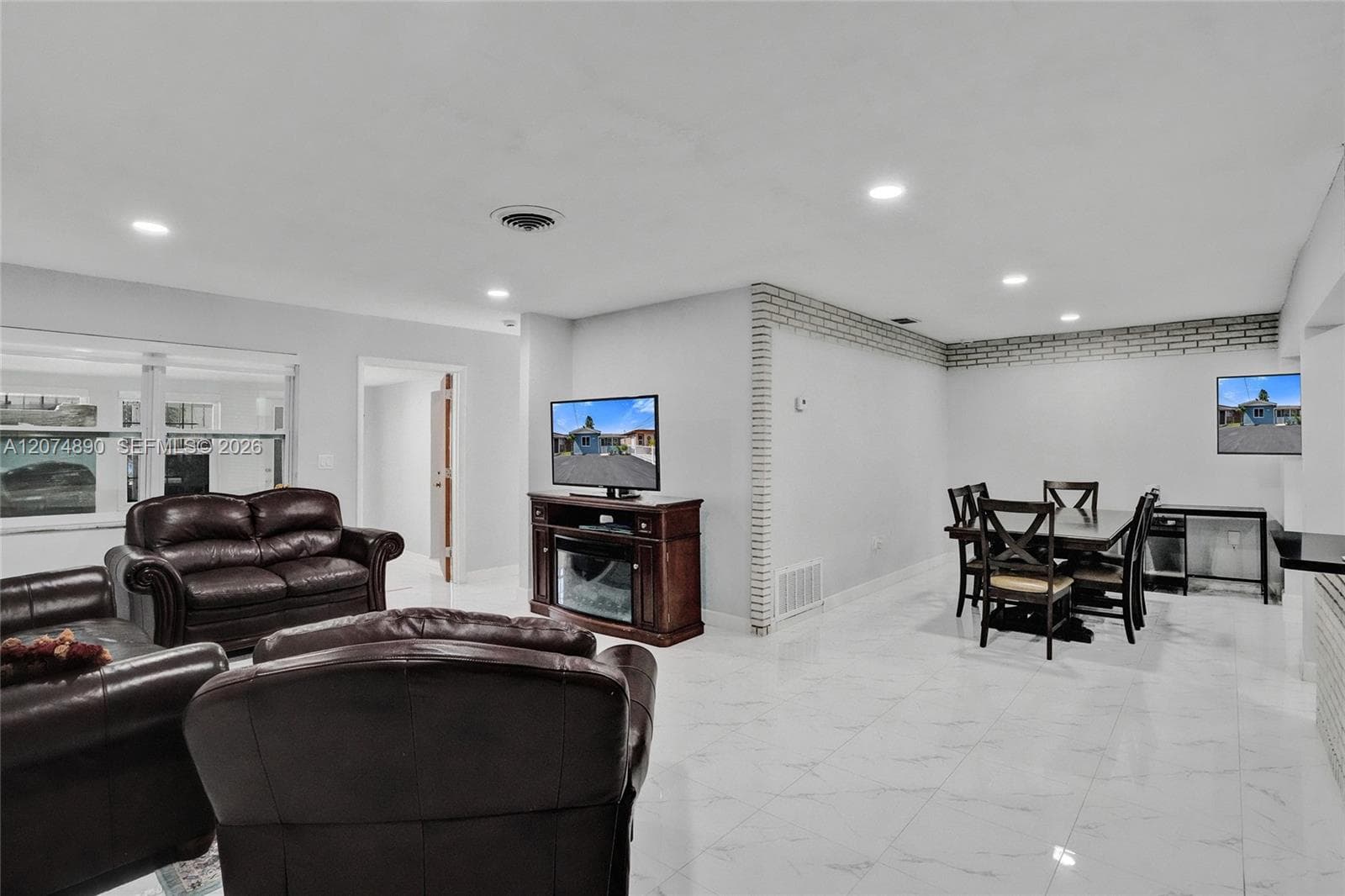 903 W 77th St, Hialeah, FL 33014 — zdjęcie 4