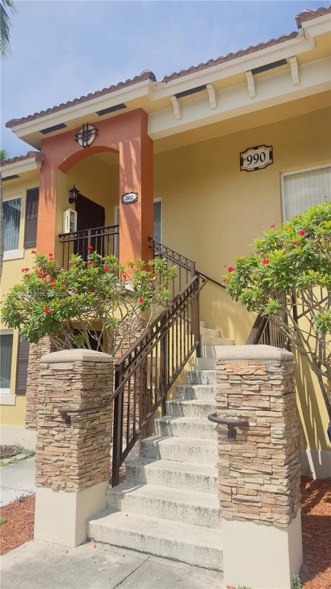 990 NE 33rd Ter # 202, Homestead, FL 33033