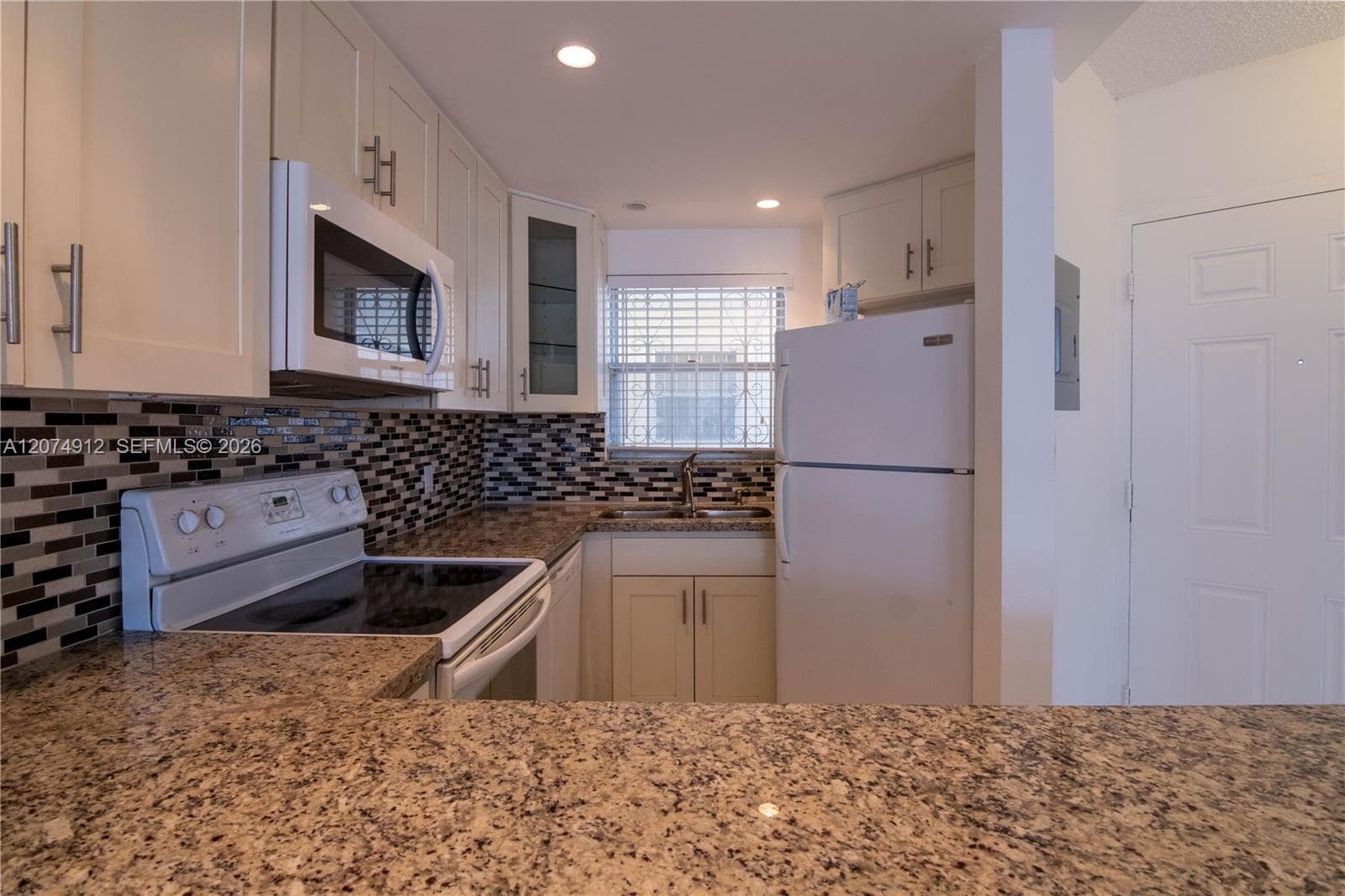 1750 W 46th St # 521, Hialeah, FL 33012 — zdjęcie 3