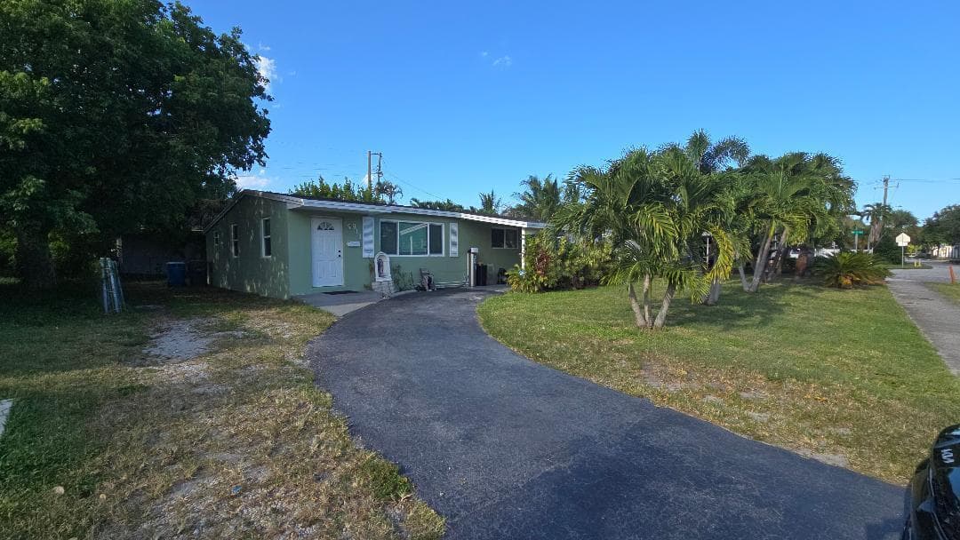 911 NE 58TH Street, Oakland Park, FL 33334