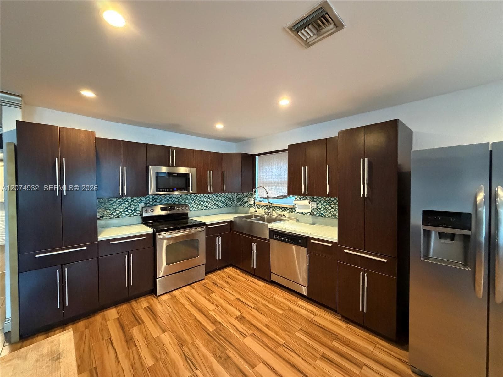 56 NW 39th St # 56, Miami, FL 33127 — zdjęcie 5