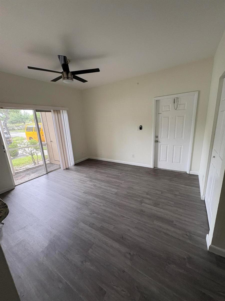 640 CYPRESS CLUB Way # B12, Deerfield Beach, FL 33064 — zdjęcie 3