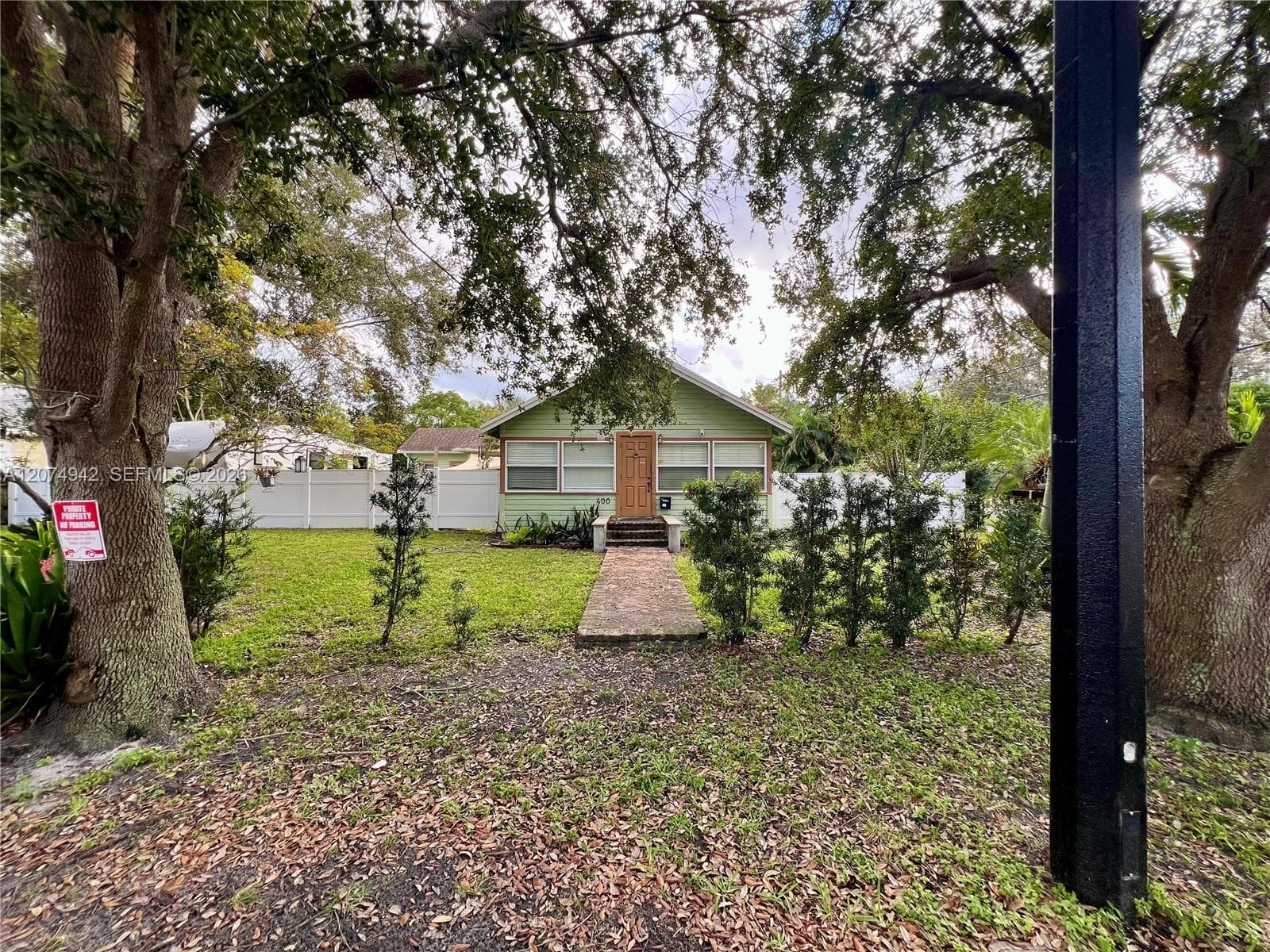 400 NE 3rd St, Pompano Beach, FL 33060