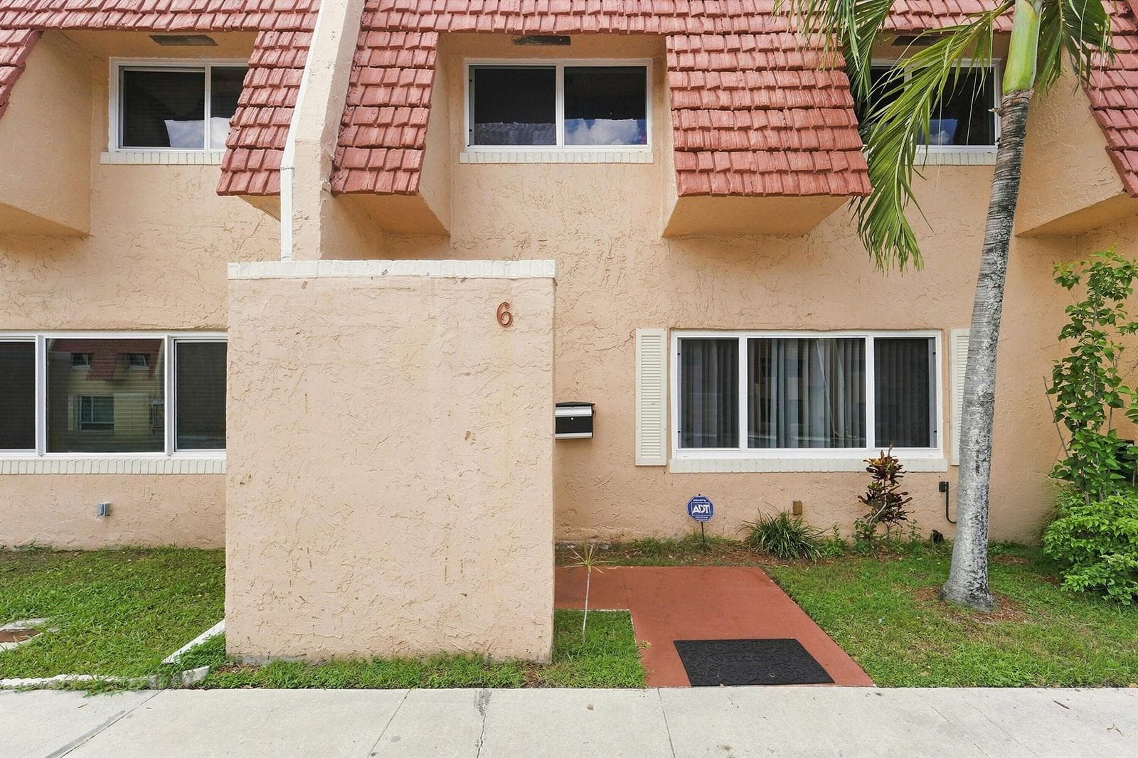 6 Spinning Wheel Lane, Tamarac, FL 33319 — zdjęcie 3