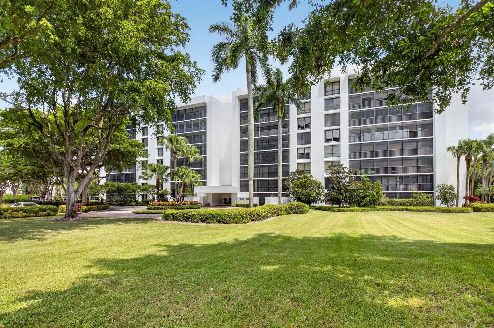 20090 Boca W Drive # 317, Boca Raton, FL 33434