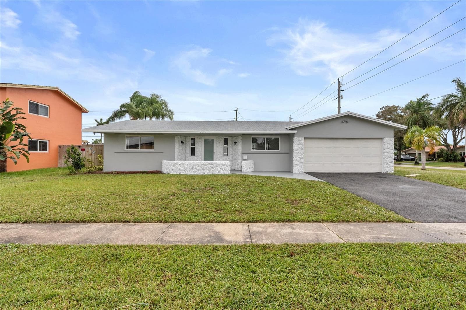 4490 NW 8TH Street, Coconut Creek, FL 33066