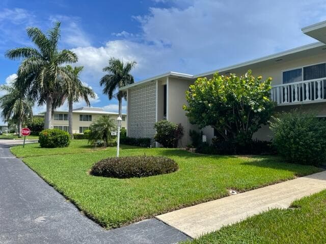 90 S Blvd Boulevard # 2b, Boynton Beach, FL 33435
