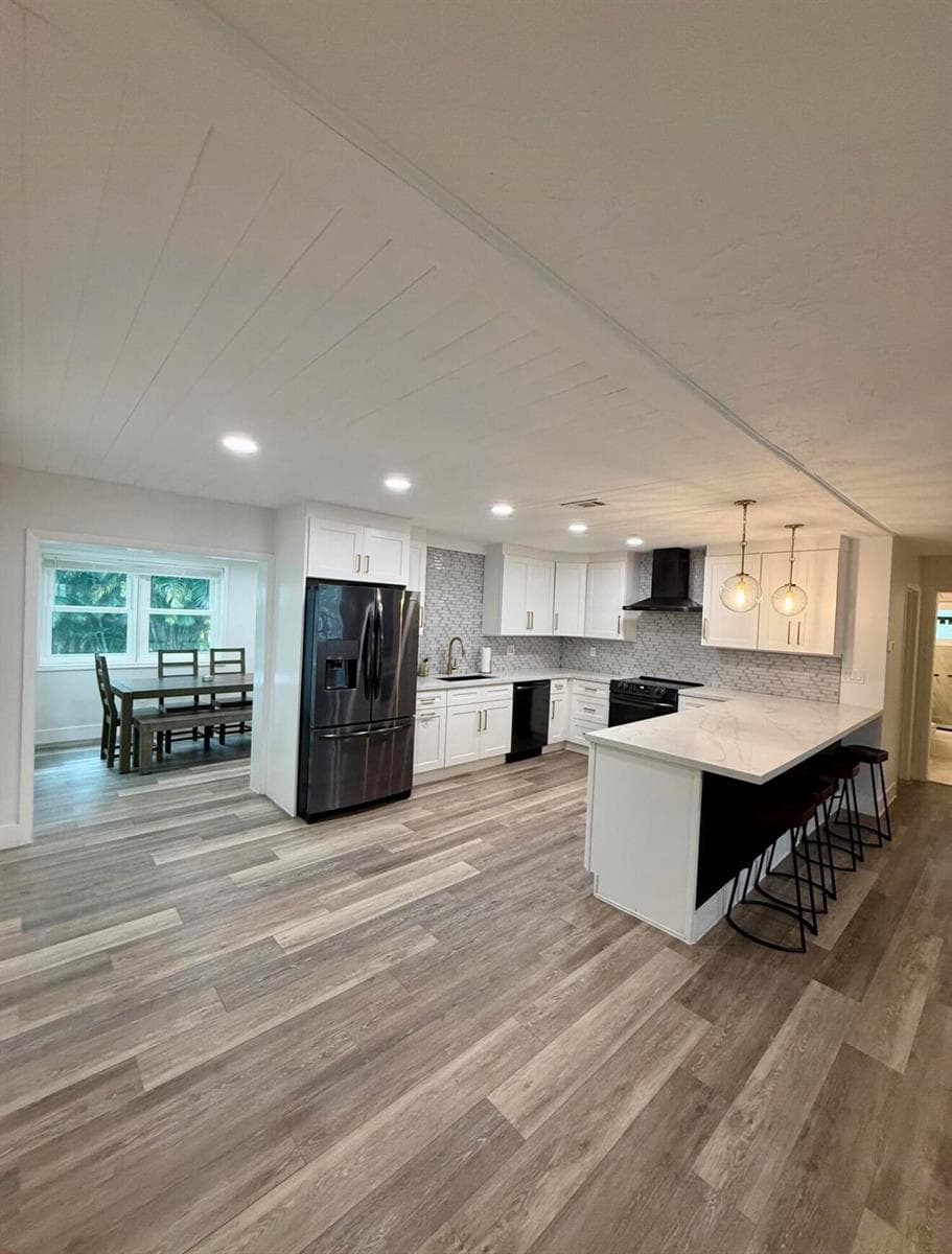 511 SW NORTH RIVER POINT Drive, Stuart, FL 34994