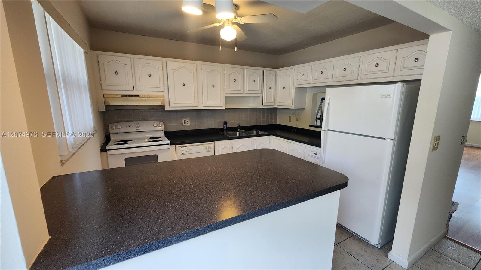 6550 Royal Palm Blvd # 112A, Margate, FL 33063