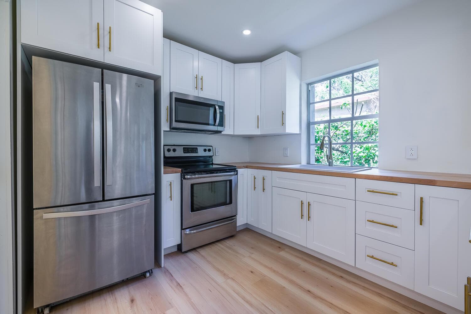 20 NE 169TH Street # 1-2, North Miami Beach, FL 33162
