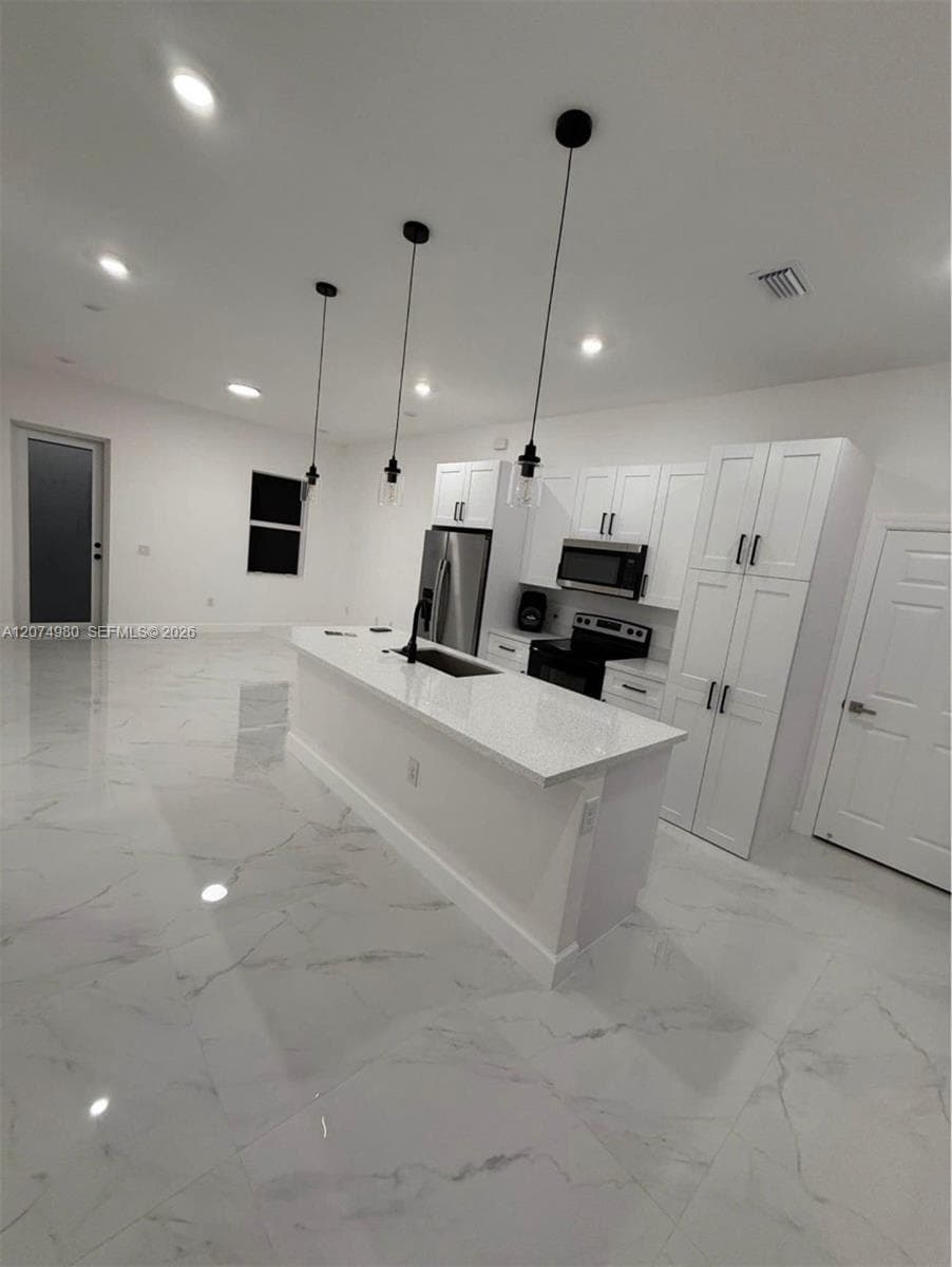 1832 Lindsay St, Lehigh Acres, FL 33972 — zdjęcie 5
