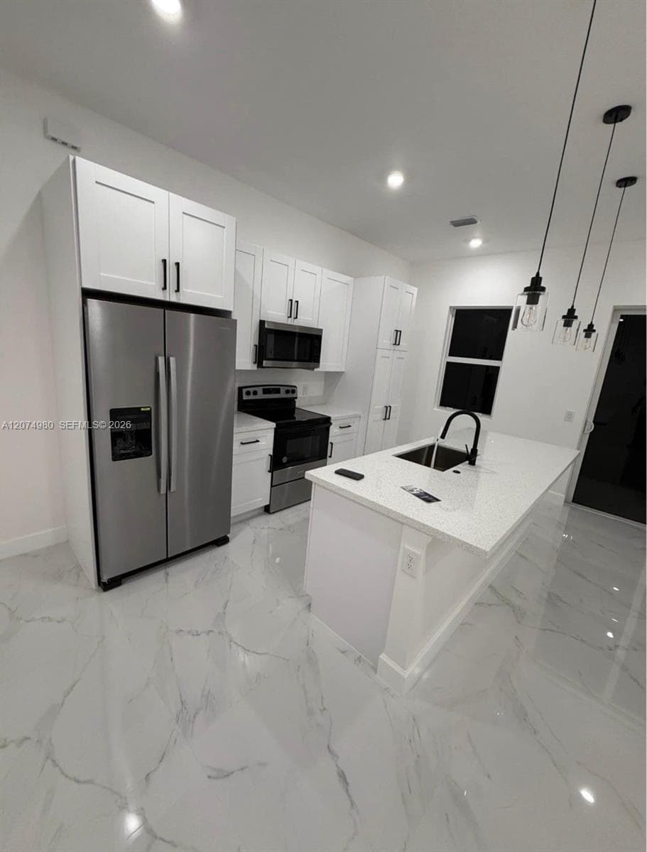 1832 Lindsay St, Lehigh Acres, FL 33972 — zdjęcie 4