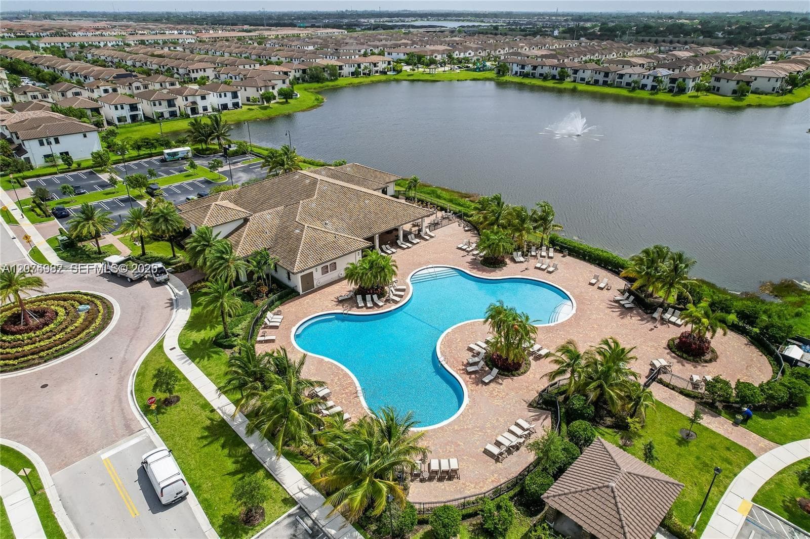 3564 W 97th St, Hialeah, FL 33018 — zdjęcie 4