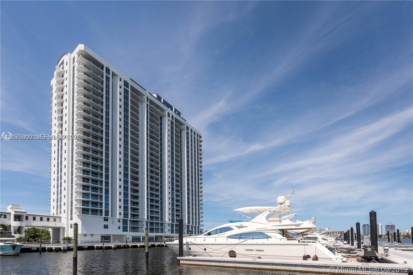 17301 Biscayne Blvd # 1211, North Miami Beach, FL 33160 — zdjęcie 2