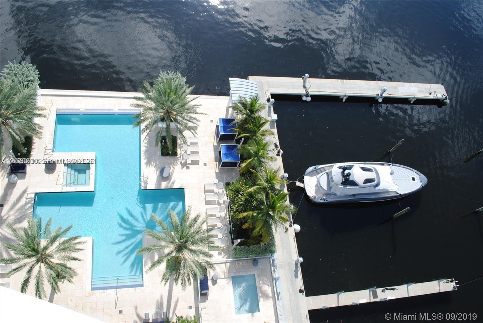 17301 Biscayne Blvd # 1211, North Miami Beach, FL 33160 — zdjęcie 3
