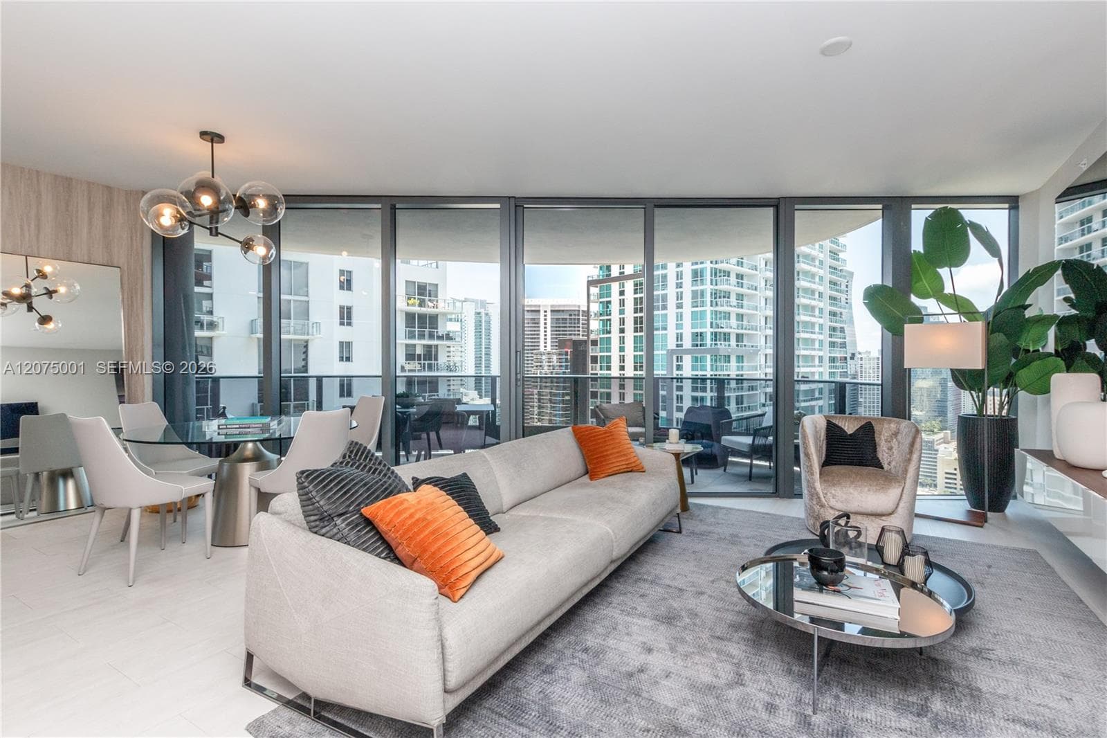 1000 Brickell Plz # 3201, Miami, FL 33131 — zdjęcie 2