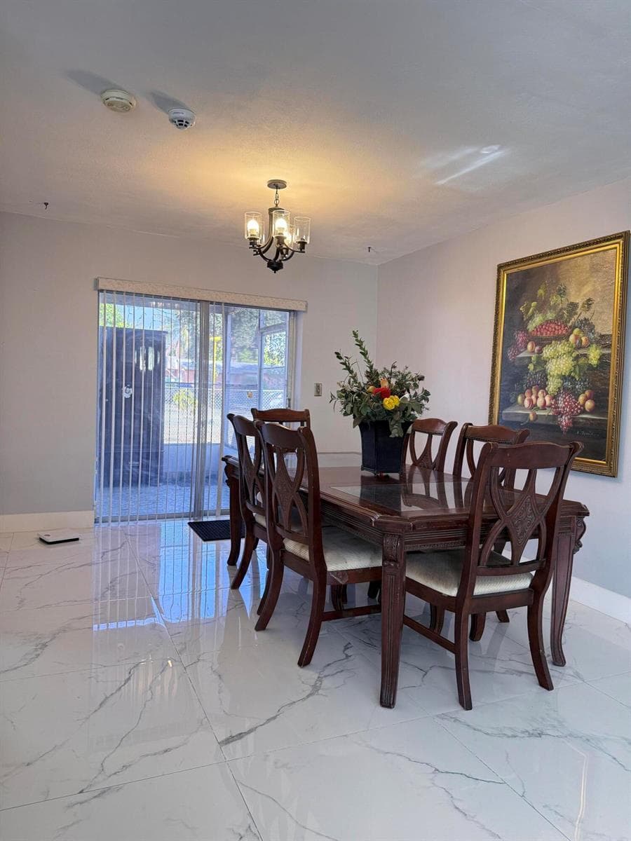 7201 MCKINLEY Street, Hollywood, FL 33024 — zdjęcie 5