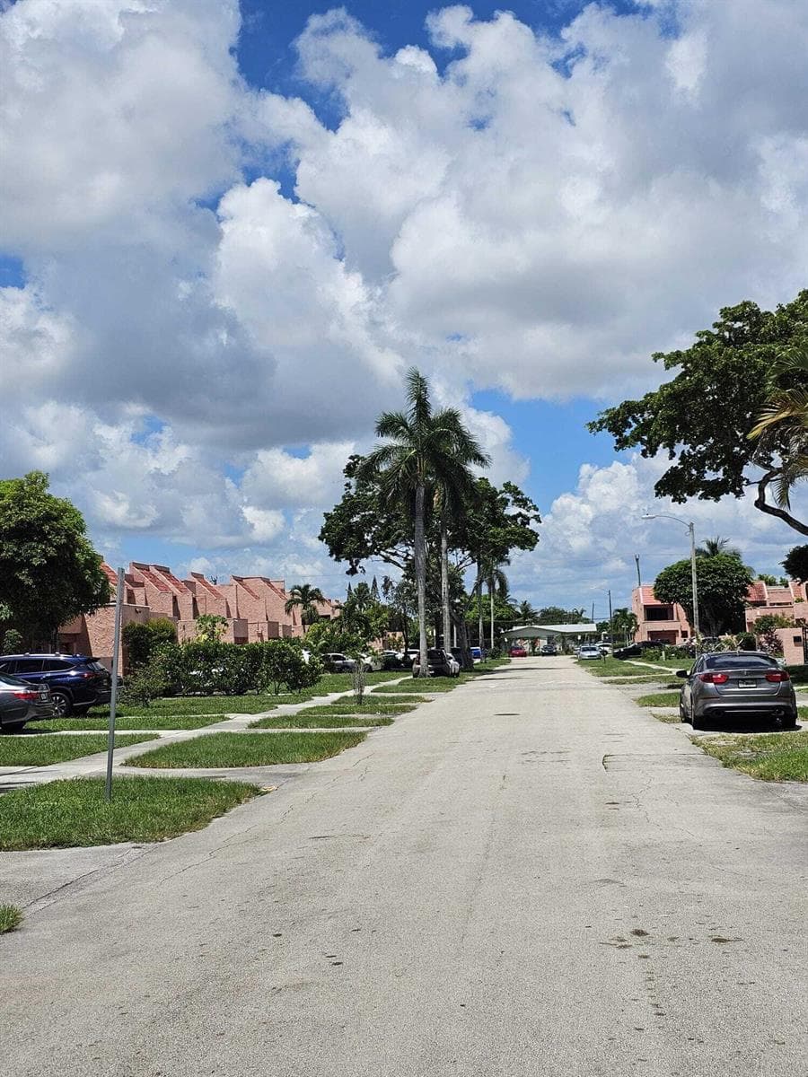 1625 NW 58TH Avenue # 7, Lauderhill, FL 33313 — zdjęcie 2
