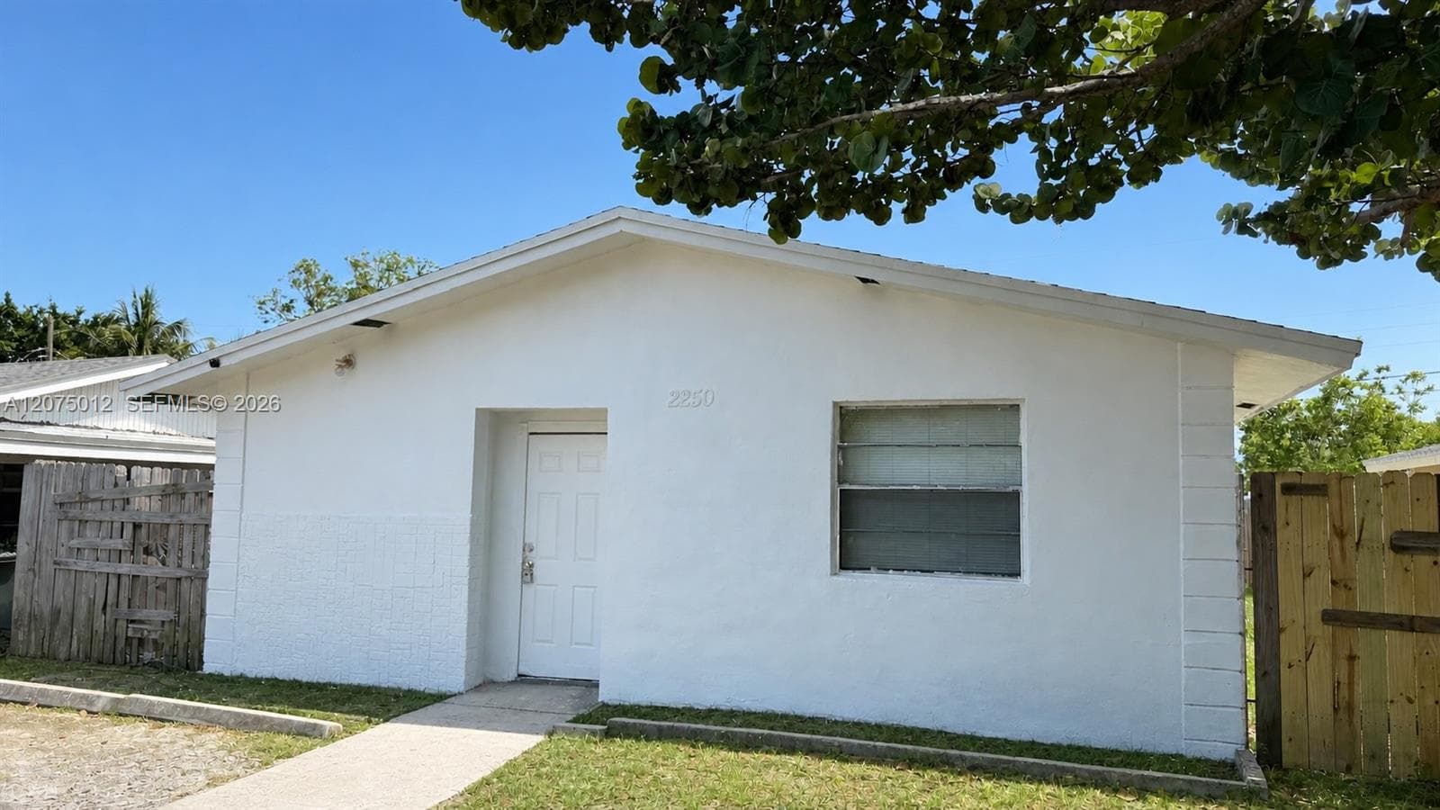 2250 NW 4th Ct, Pompano Beach, FL 33069 — zdjęcie 2