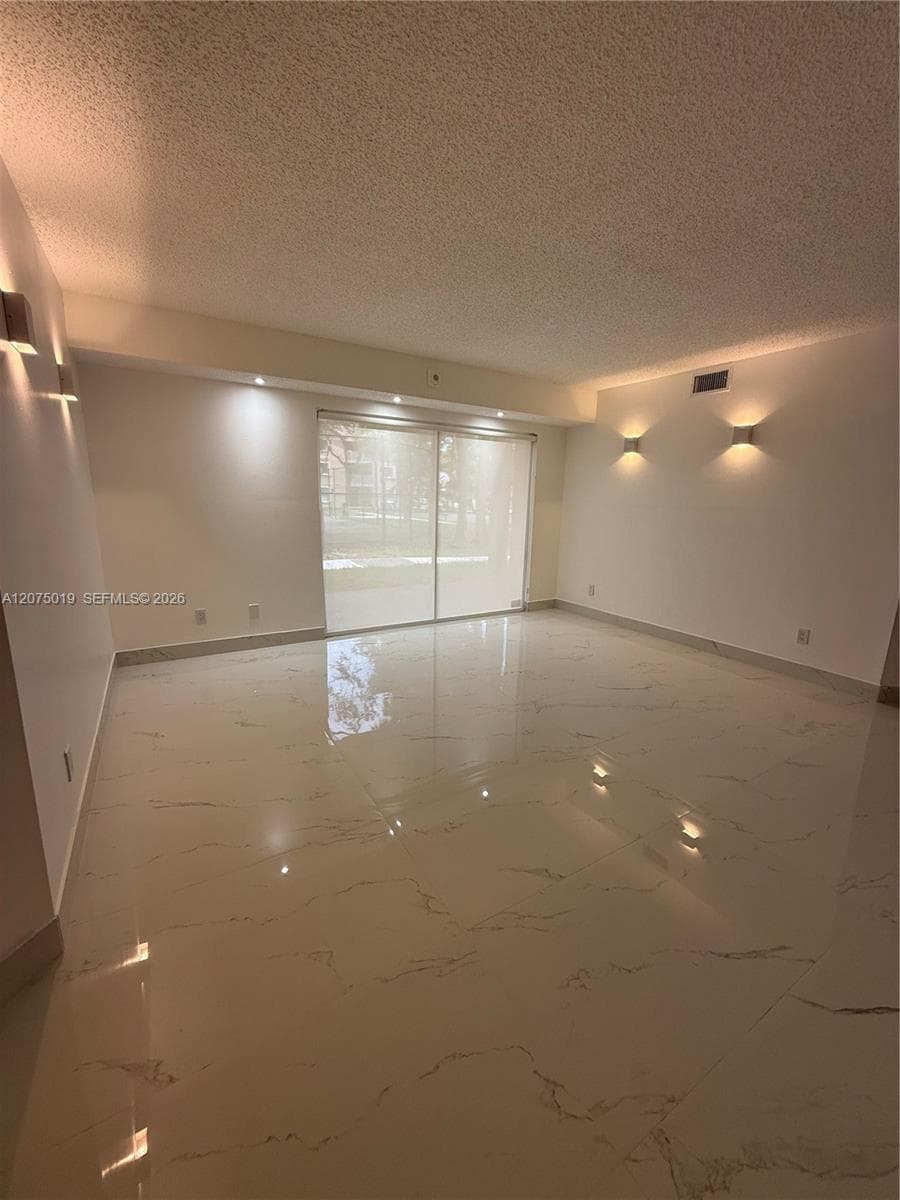 15781 SW 106th Ter # 104, Miami, FL 33196 — zdjęcie 4
