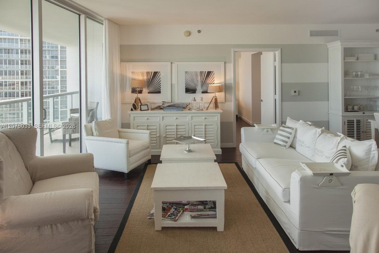 465 Brickell Ave # 4703, Miami, FL 33131 — zdjęcie 4