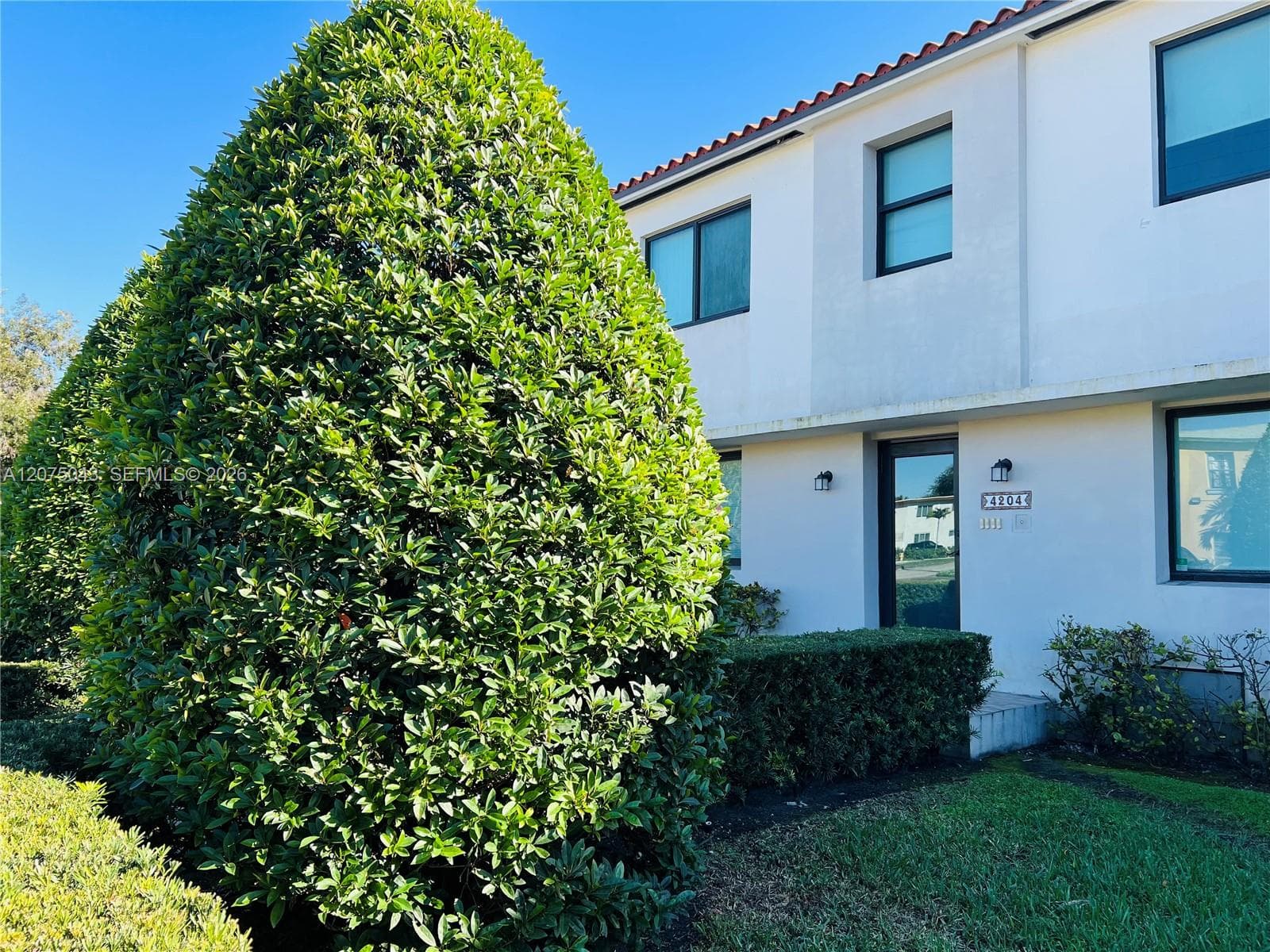 1440 NW 42nd St # 2, Miami, FL 33134 — zdjęcie 2