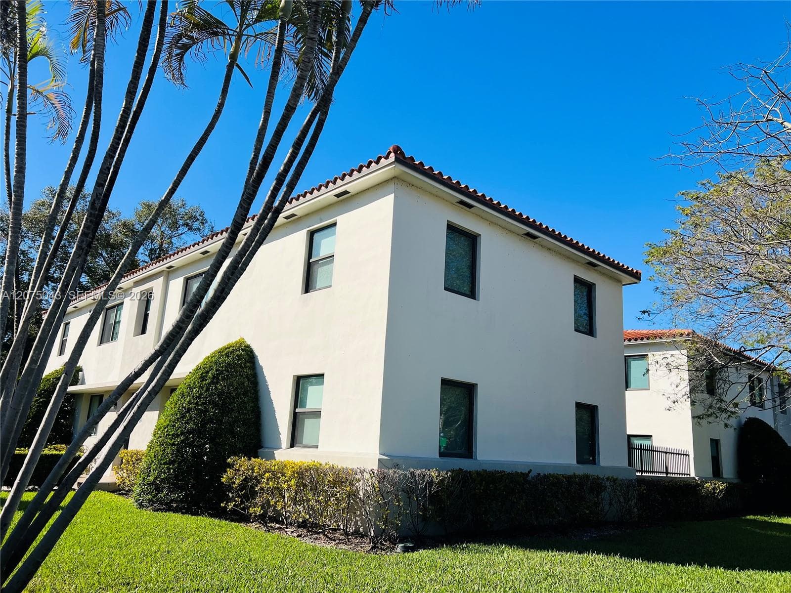 1440 NW 42nd St # 2, Miami, FL 33134 — zdjęcie 3