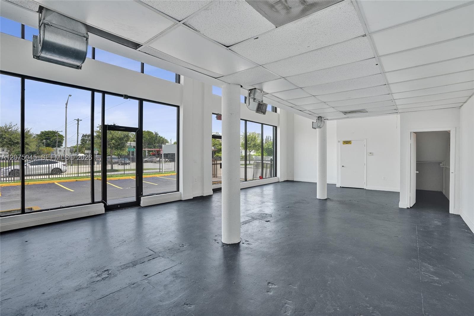 900 W Flagler St # 1, Miami, FL 33130 — zdjęcie 4