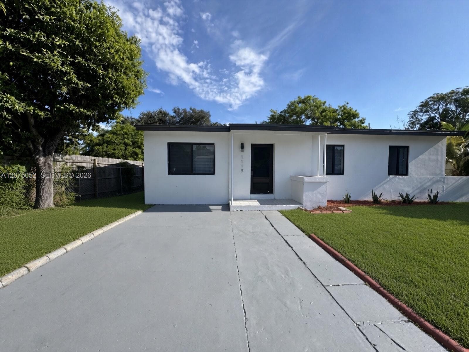 1119 NW 11th Ct, Fort Lauderdale, FL 33311 — zdjęcie 2