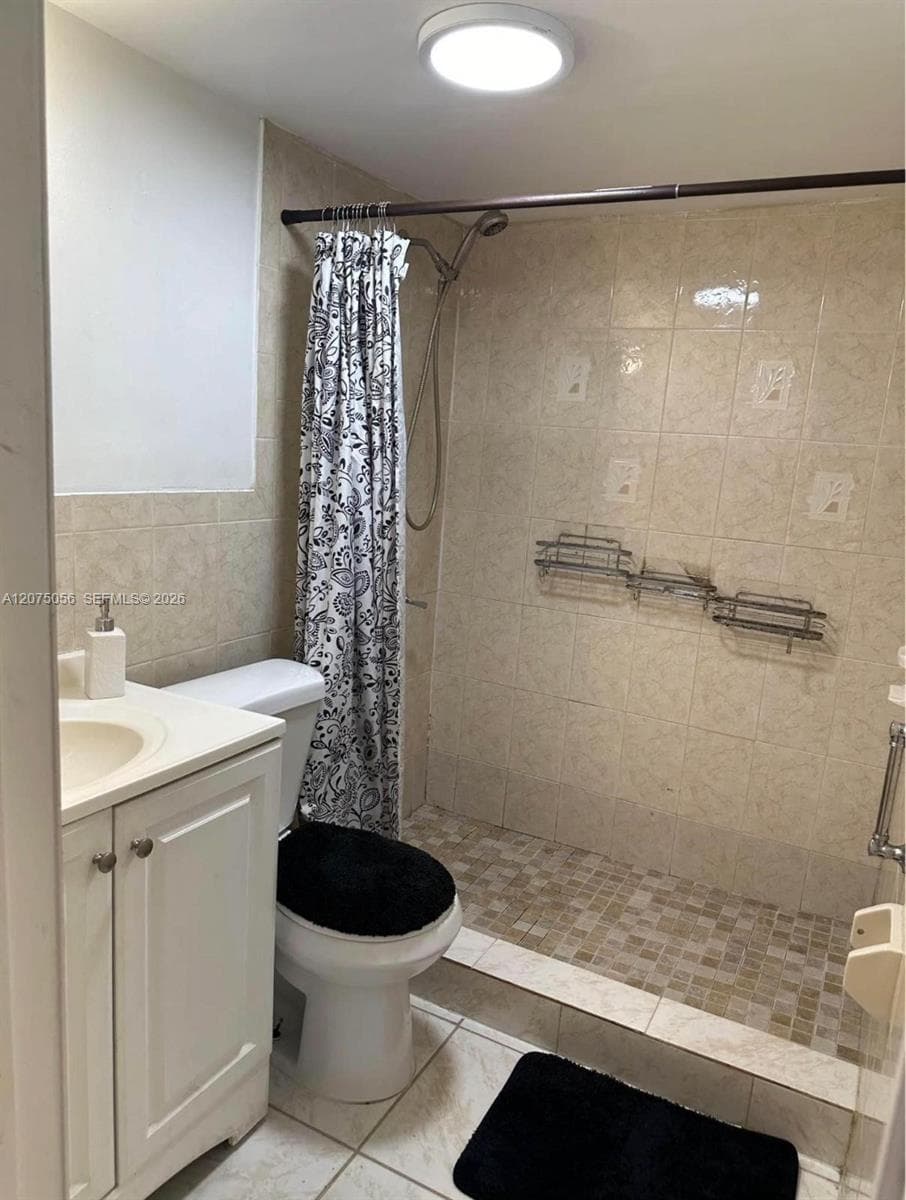 861 NE 1st Pl, Hialeah, FL 33010 — zdjęcie 5