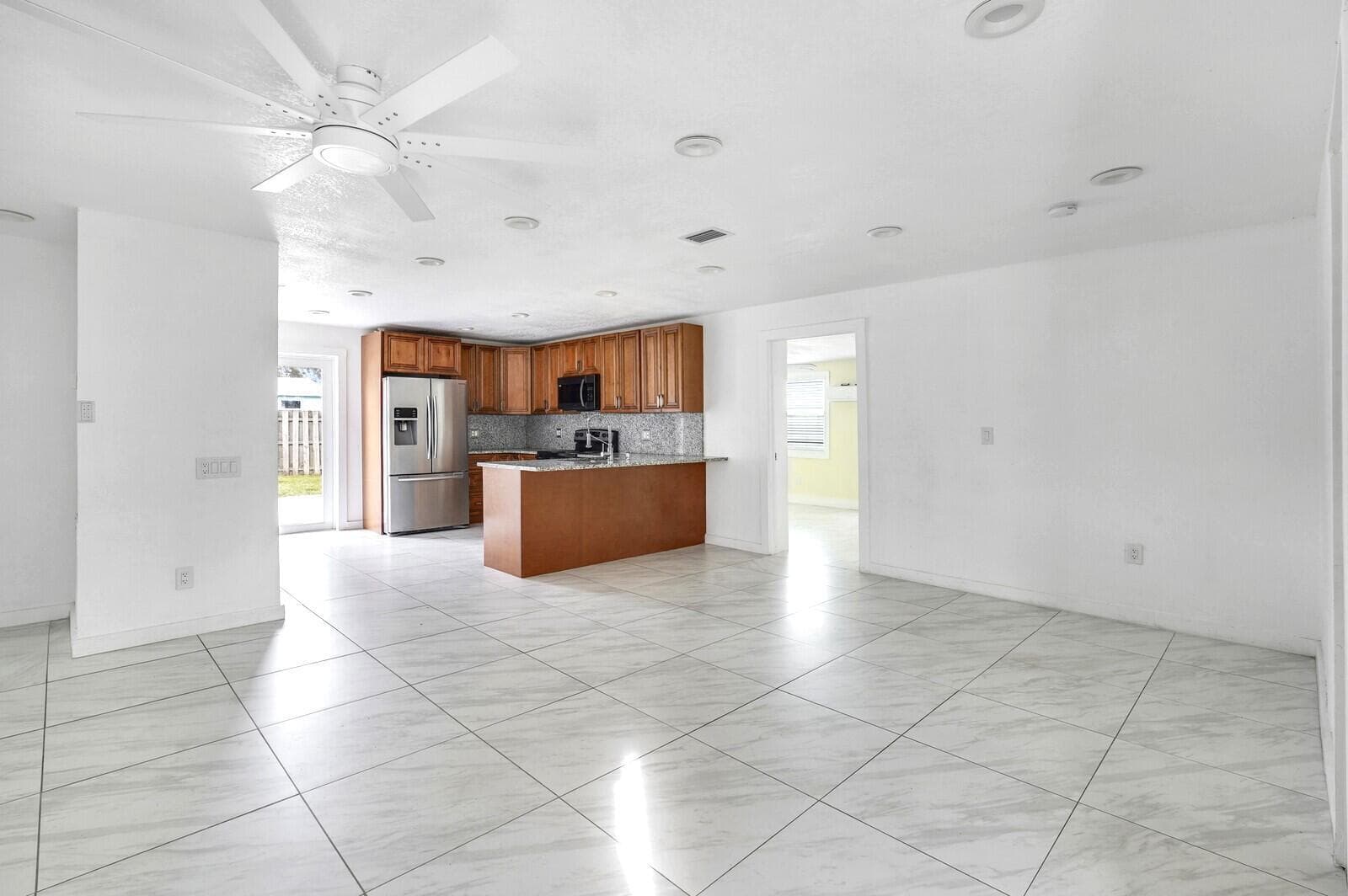 4389 BELLEWOOD Street, Palm Beach Gardens, FL 33410 — zdjęcie 3
