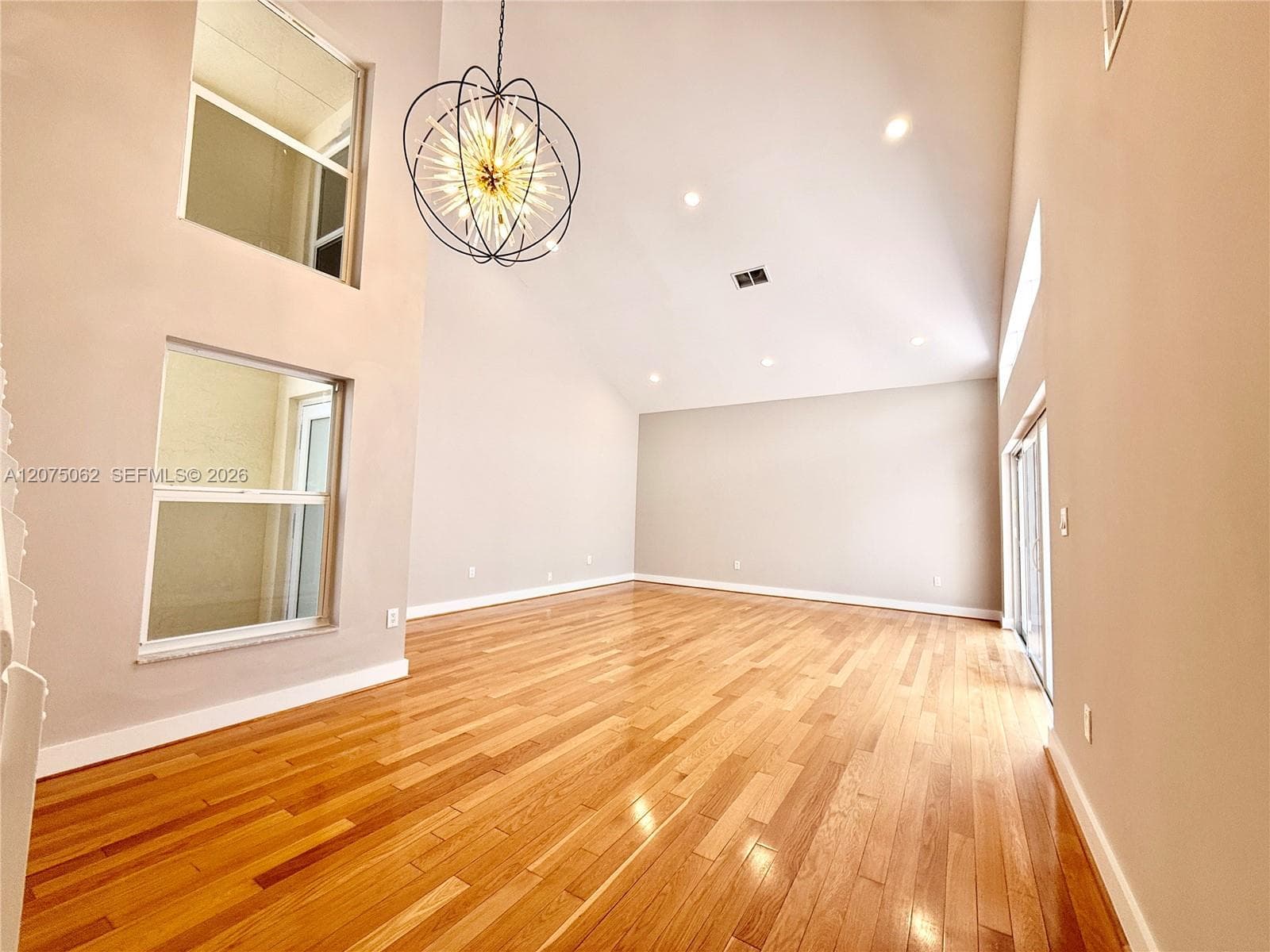 1140 Oysterwood St, Hollywood, FL 33019 — zdjęcie 5