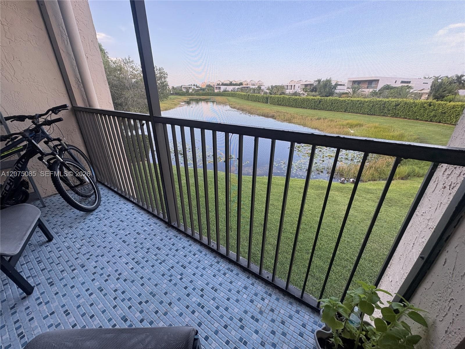16471 Blatt Blvd # 203, Weston, FL 33326