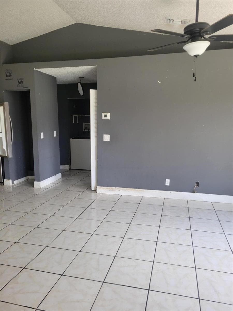 2837 STONEWAY Lane # D, Fort Pierce, FL 34982 — zdjęcie 4