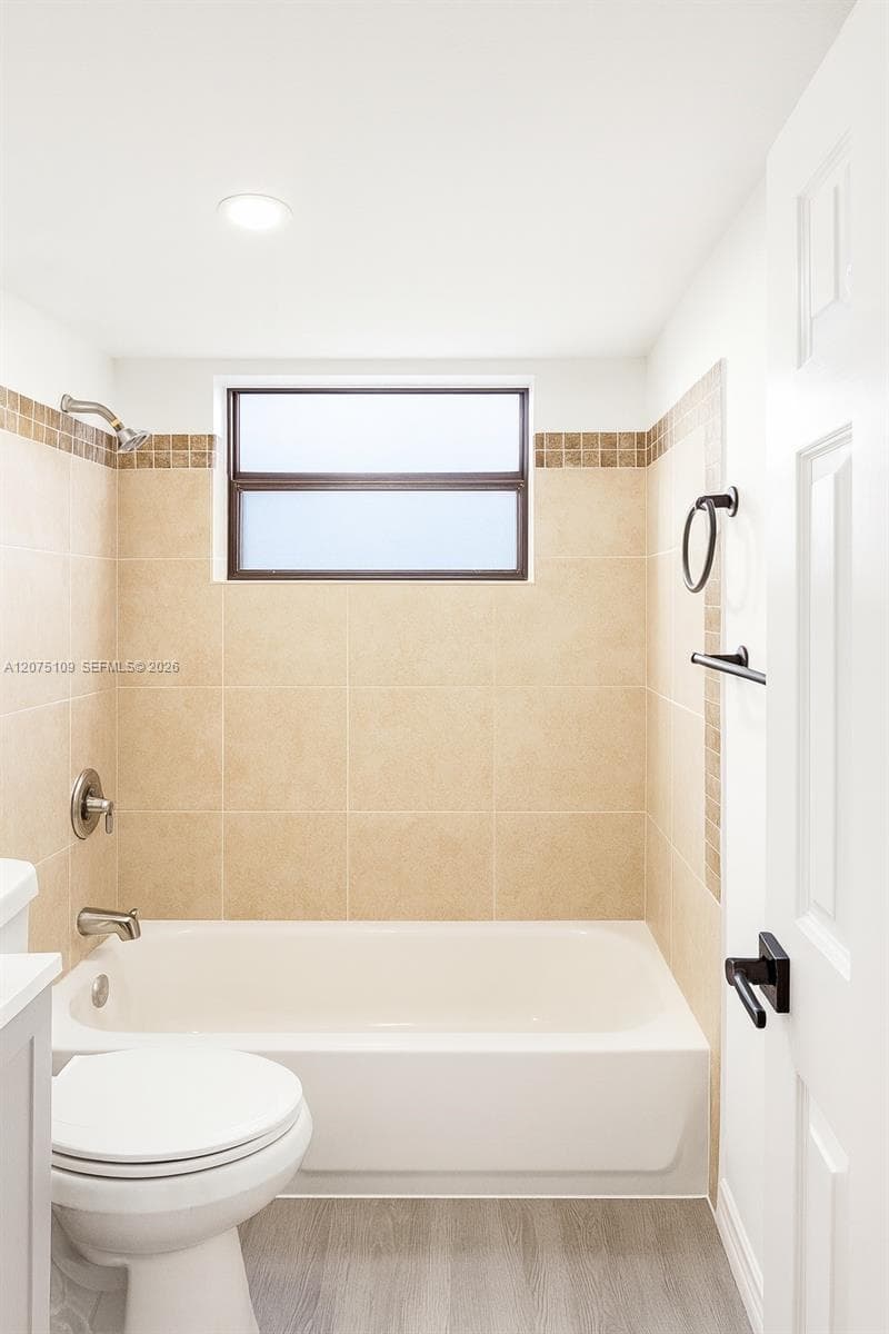 417 NW 2nd Ave # 9, Hallandale Beach, FL 33009 — zdjęcie 4